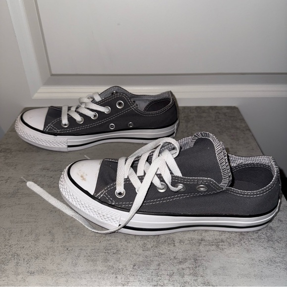 Converse women’s sneakers size 5 double tongue chuck Taylor low gray shoes - Picture 5 of 8